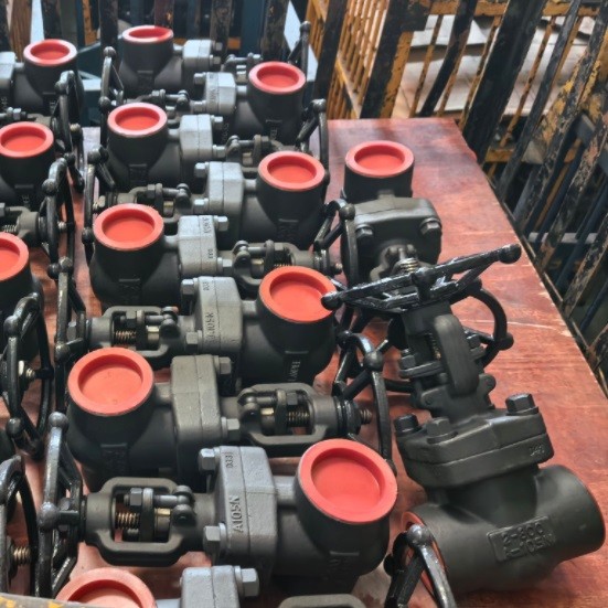 API 602 Forged Steel Gate Valve, ASTM A350 LF2, 1/2-2 IN, 800 LB