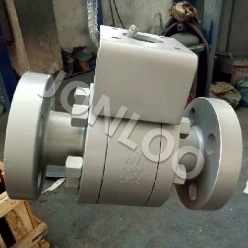 3-Piece High Pressure Ball Valve 1 1/2 inch 900LB A105 RTJ