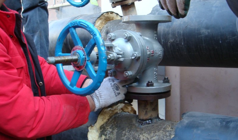 How to install valves in the right way