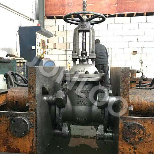 Flanged Gate Valve PN 16 DN 200 WCB Body