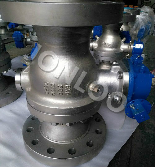 Reduced Bore Trunnion Mounted Ball Valve 600LB RF Stainless Steel