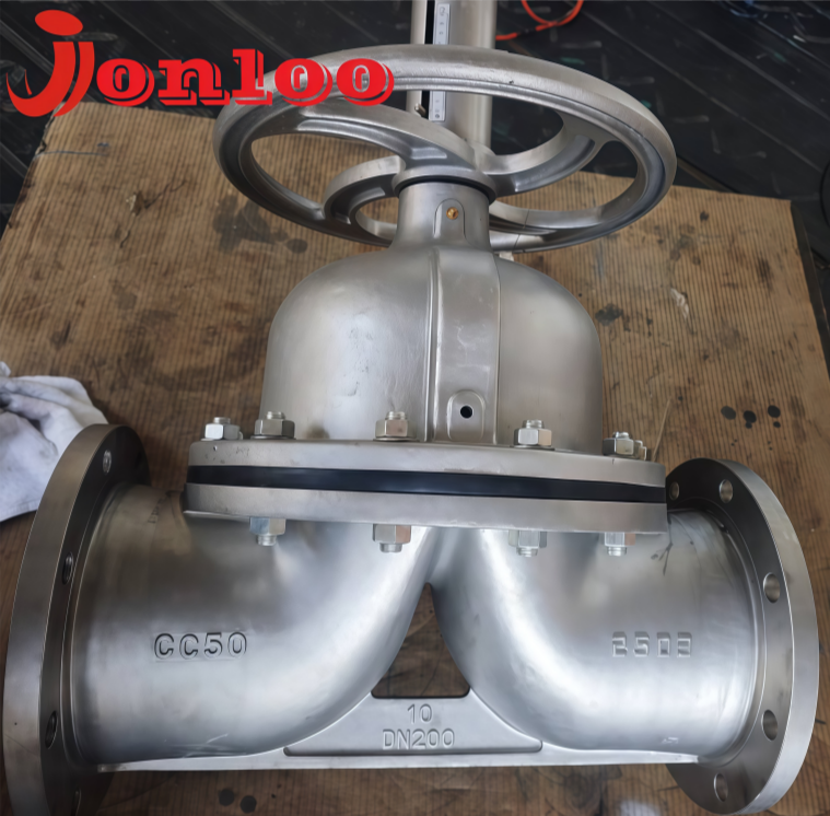 The Weir Type Diaphragm Valve in CC50 Material (DN200 PN10)