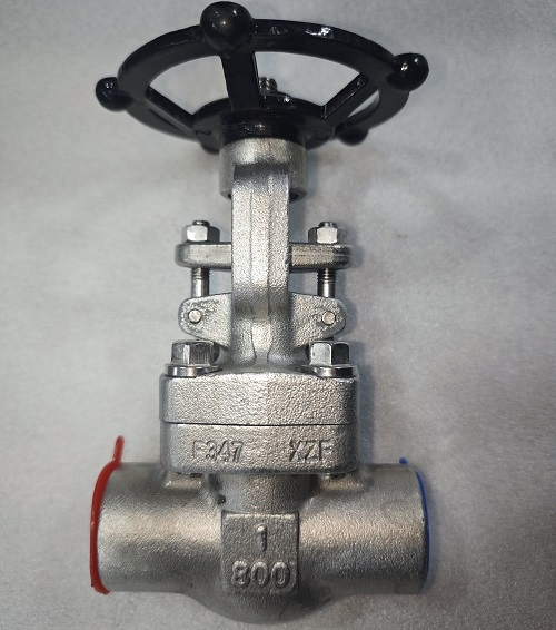 1“ Class 800 F347 Forged Steel Gate Valve, Socket‑Weld End API 602 Handwheel Operated
