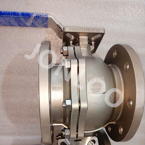 DIN F4 Series Ball Valve DN100 PN16 CF8M Material