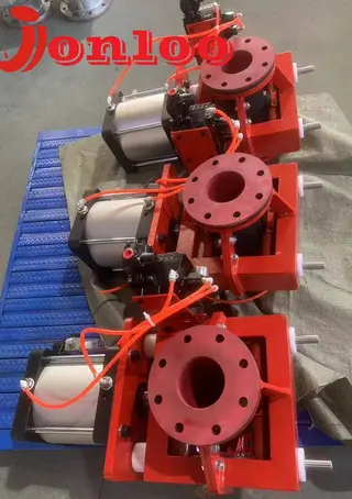 Pinch valves are used in slurry applications as flow control valves.